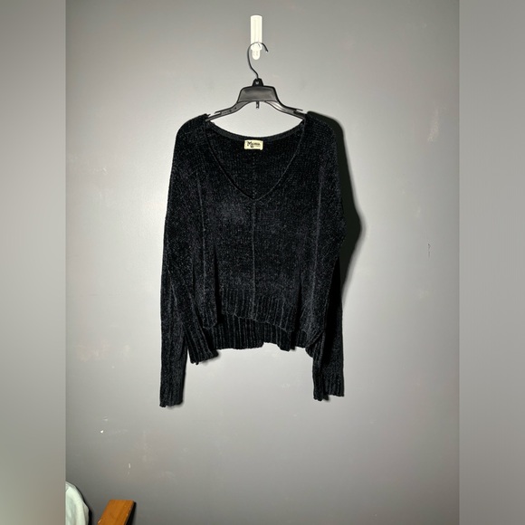 Show Me Your MuMu Hug Me Sweater in Black Chenille Size XS - Picture 2 of 5